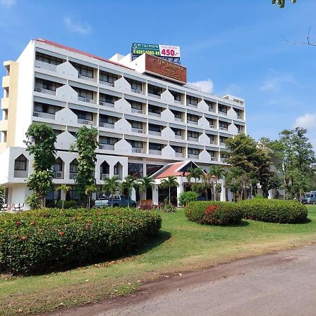 Phuphanplace Hotel Ban Phang Khwang Tai Екстериор снимка