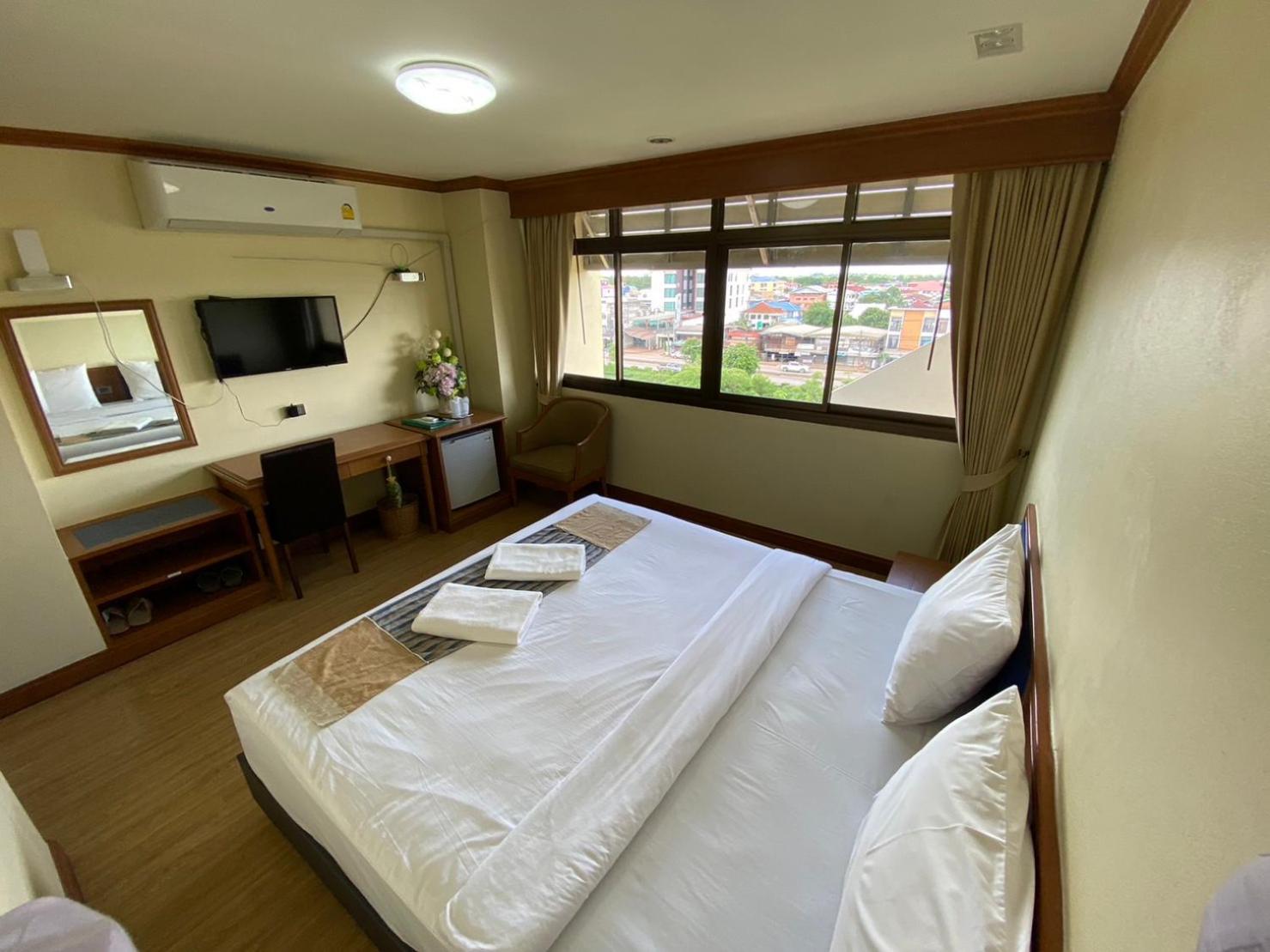 Phuphanplace Hotel Ban Phang Khwang Tai Екстериор снимка