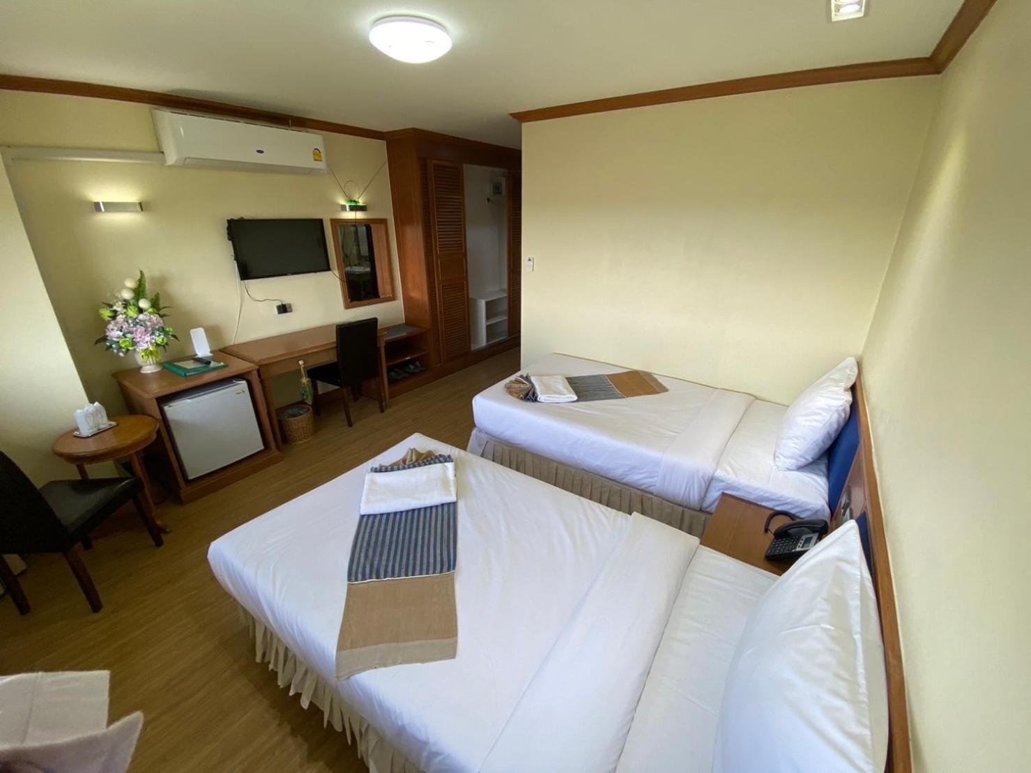 Phuphanplace Hotel Ban Phang Khwang Tai Екстериор снимка